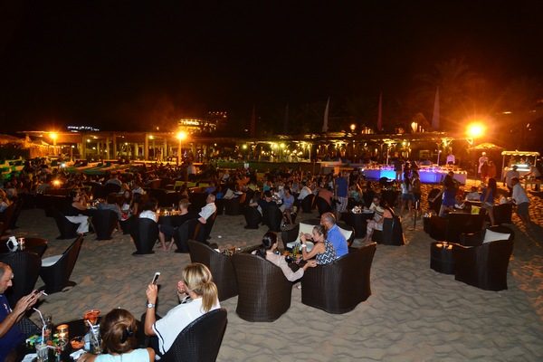 Edde Sands BBQ Pieds Dans Leau